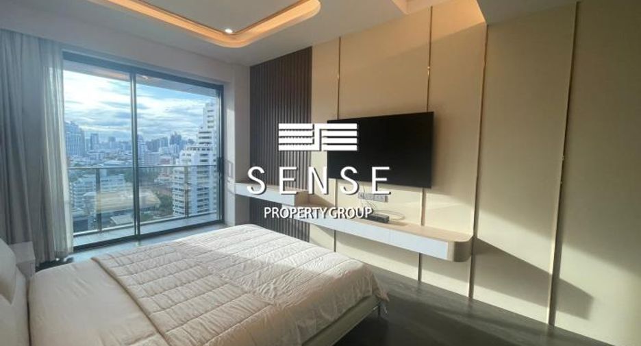 For sale 3 bedrooms condo in Watthana, Bangkok