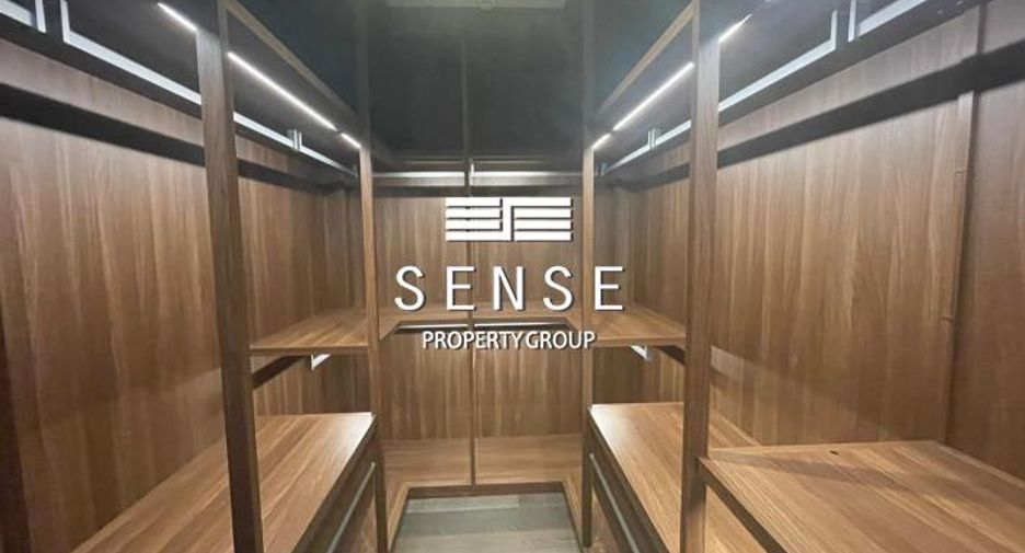 For sale 3 bedrooms condo in Watthana, Bangkok