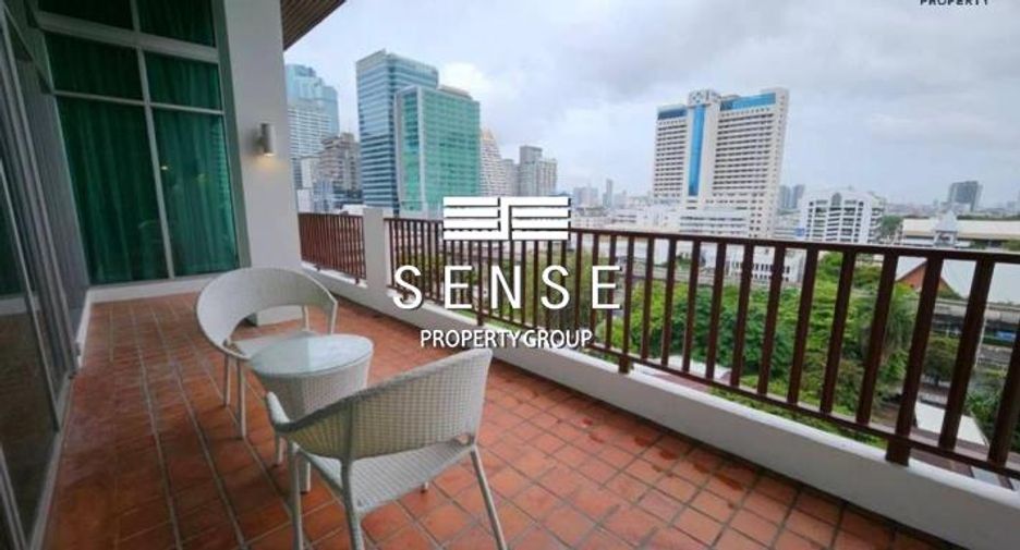 For rent 4 bedrooms condo in Sathon, Bangkok