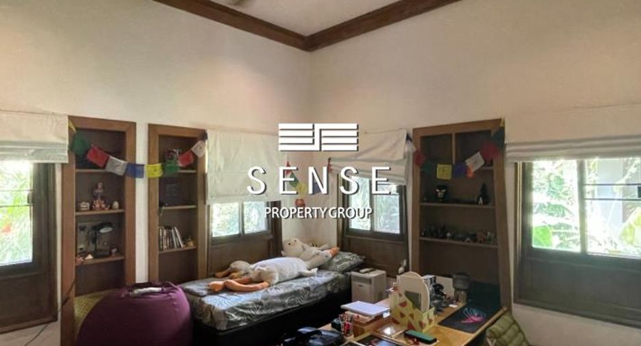 For rent 4 bedrooms house in Khlong Toei, Bangkok