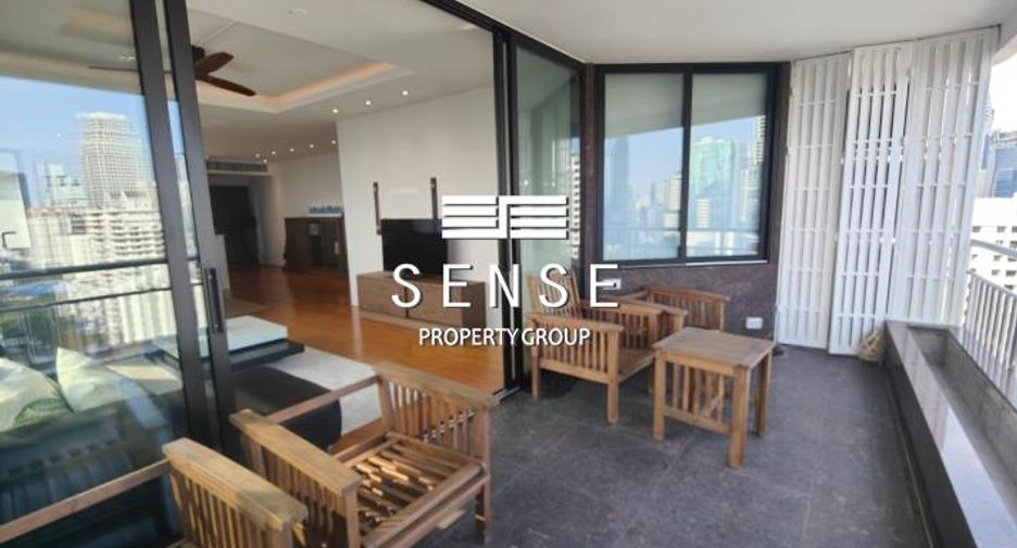 For rent 2 bedrooms condo in Khlong Toei, Bangkok