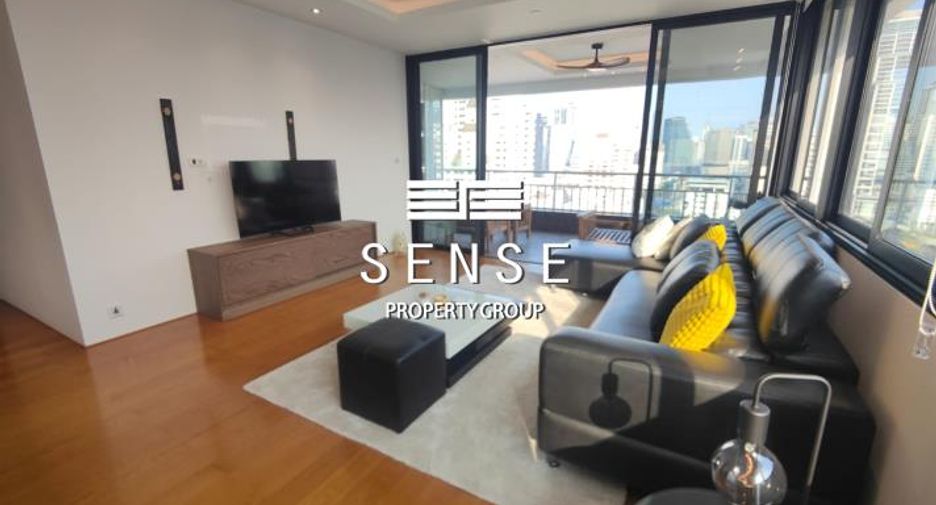 For rent 2 bedrooms condo in Khlong Toei, Bangkok
