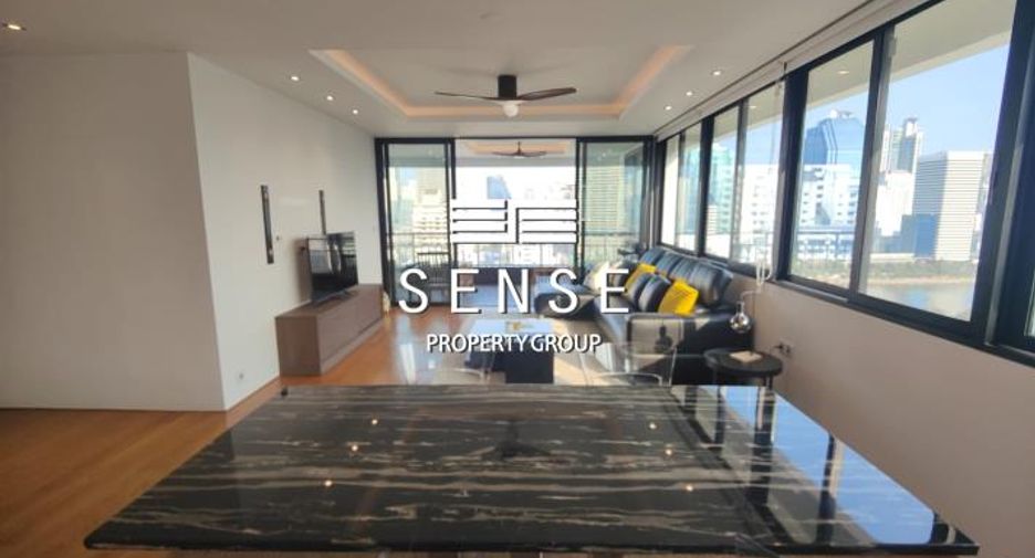 For rent 2 bedrooms condo in Khlong Toei, Bangkok