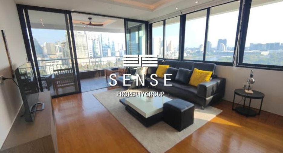 For rent 2 bedrooms condo in Khlong Toei, Bangkok
