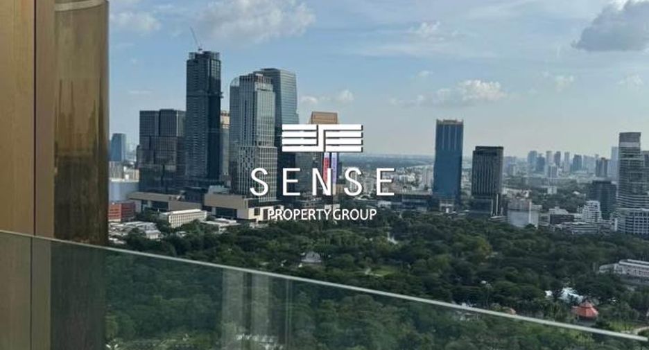 For sale 3 bedrooms condo in Pathum Wan, Bangkok