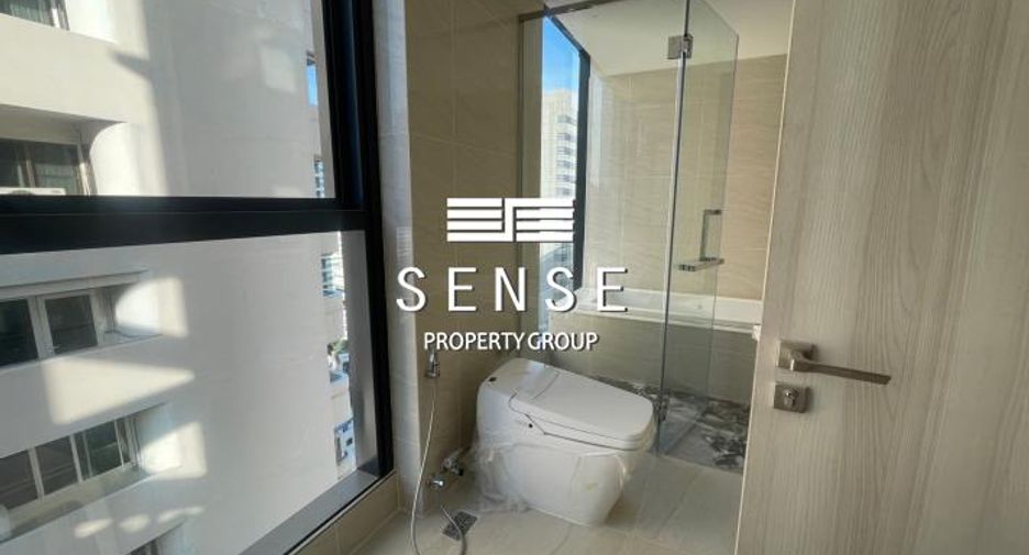 For rent 4 bedrooms condo in Khlong Toei, Bangkok