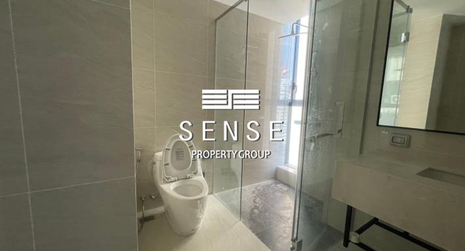 For rent 4 bedrooms condo in Khlong Toei, Bangkok
