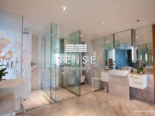 For rent 4 bedrooms condo in Sathon, Bangkok