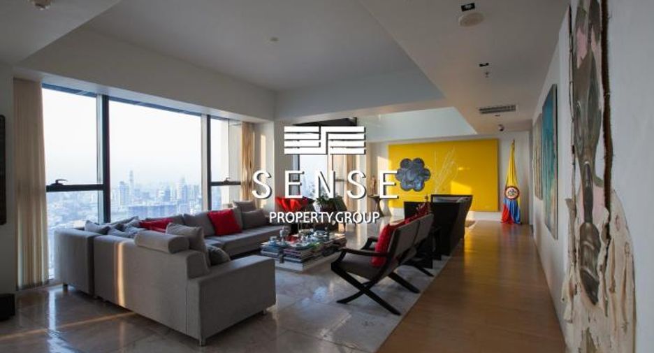 For rent 4 bedrooms condo in Sathon, Bangkok