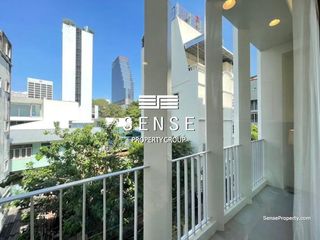 Casa adosada en alquiler de 3 habitaciones en Sathon, Bangkok