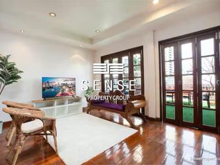For sale and for rent 4 bedrooms townhouse in Watthana, Bangkok