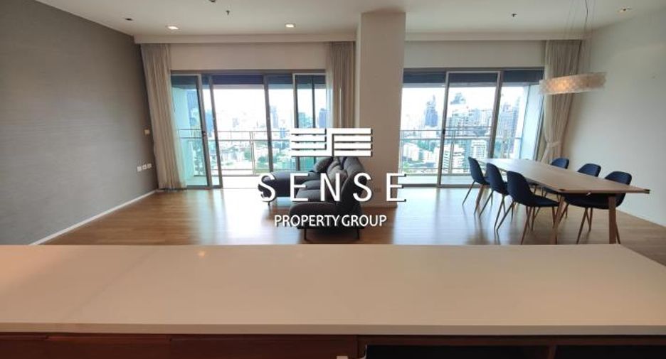 For rent 3 bedrooms condo in Khlong Toei, Bangkok