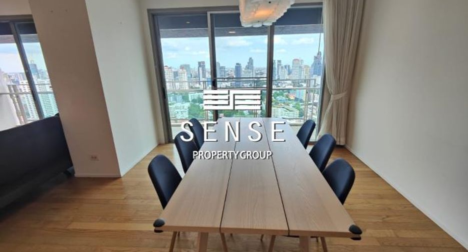 For rent 3 bedrooms condo in Khlong Toei, Bangkok
