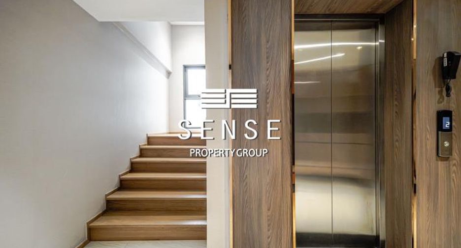 For rent 4 bedrooms house in Khlong San, Bangkok
