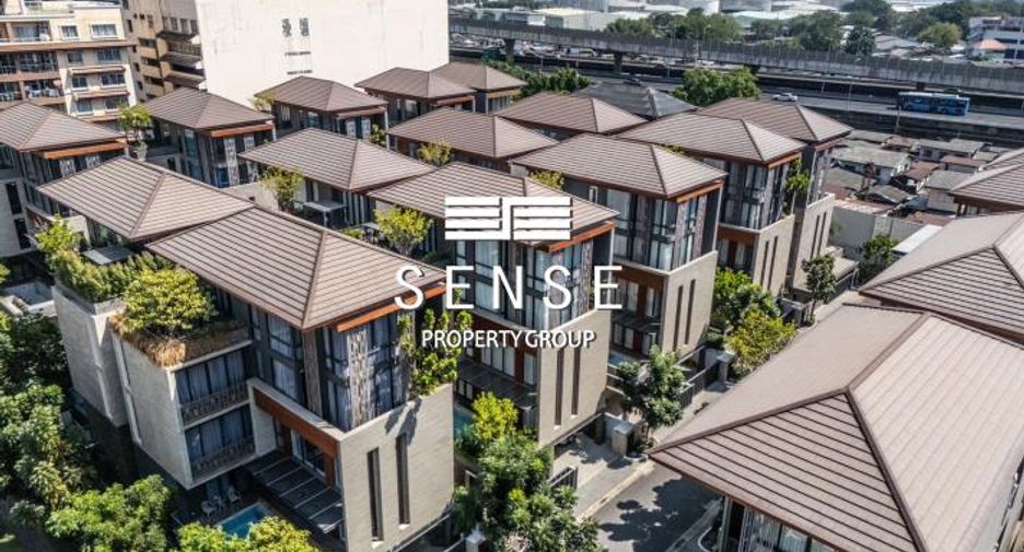 For rent 4 bedrooms house in Khlong San, Bangkok
