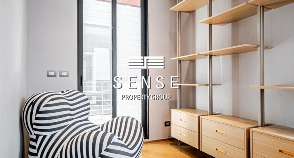 For rent 4 bedrooms house in Khlong San, Bangkok