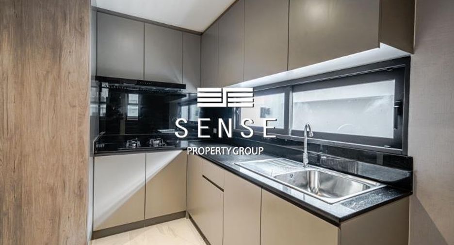 For rent 4 bedrooms house in Khlong San, Bangkok