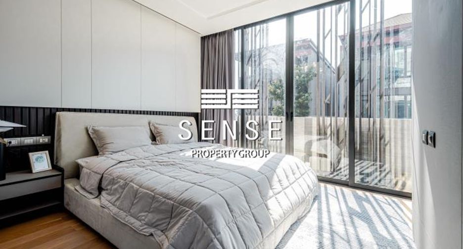 For rent 4 bedrooms house in Khlong San, Bangkok
