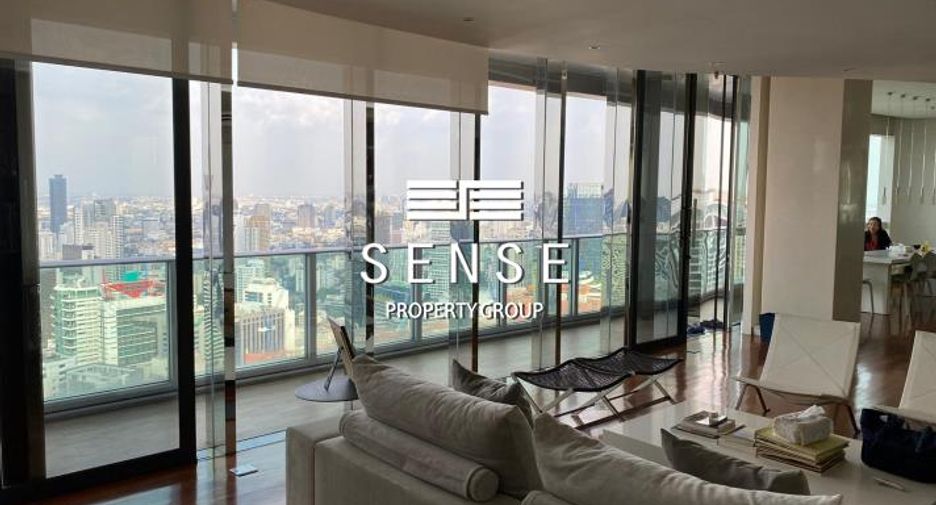 For rent 3 bedrooms condo in Khlong Toei, Bangkok