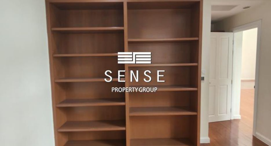 For rent 4 bedrooms house in Pathum Wan, Bangkok