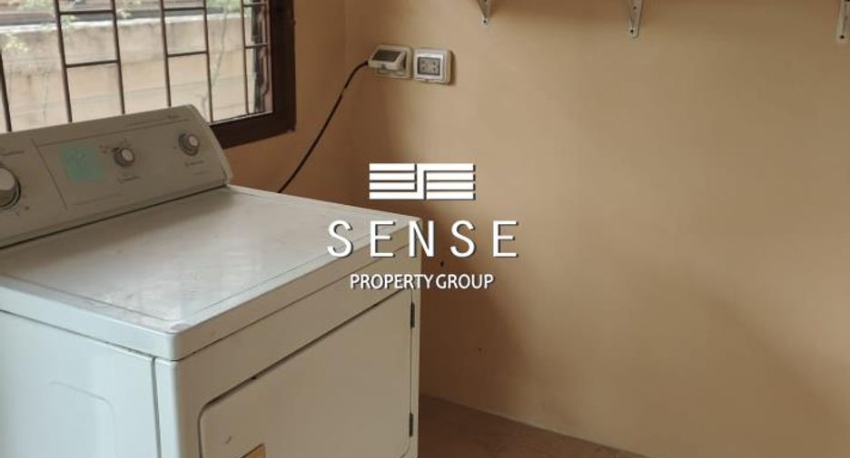 For rent 4 bedrooms house in Pathum Wan, Bangkok