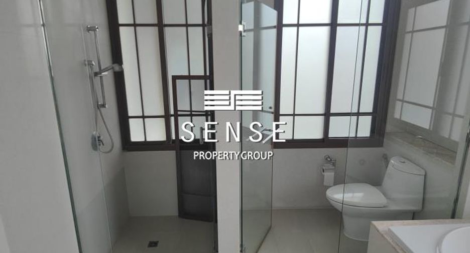 For rent 4 bedrooms house in Pathum Wan, Bangkok
