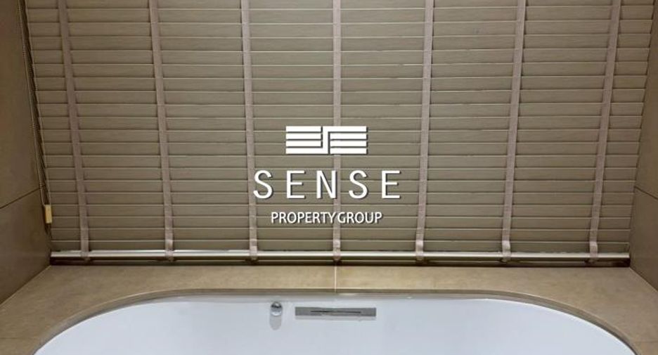 For rent 2 bedrooms condo in Sathon, Bangkok