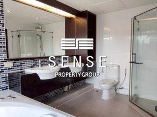 For rent 4 bedrooms condo in Sathon, Bangkok