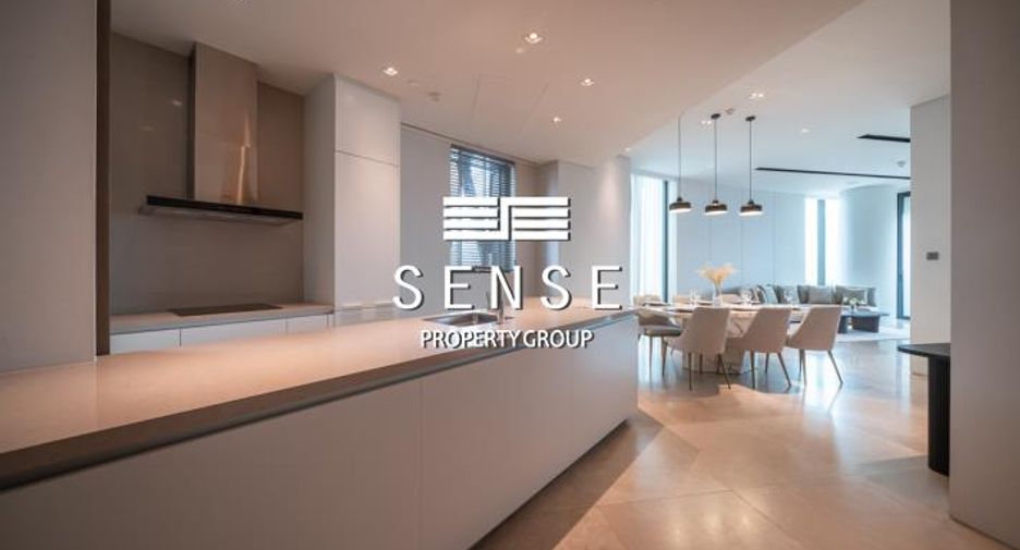 For rent 2 bedrooms condo in Khlong San, Bangkok