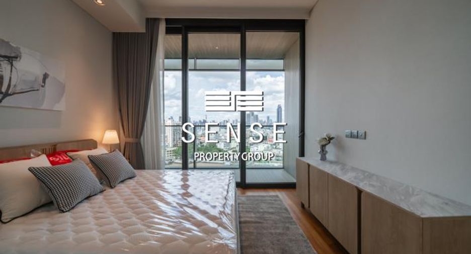 For rent 2 bedrooms condo in Khlong San, Bangkok