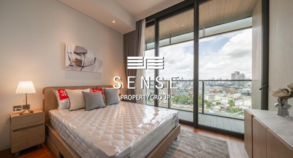 For rent 2 bedrooms condo in Khlong San, Bangkok