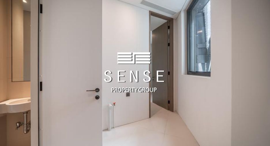 For rent 2 bedrooms condo in Khlong San, Bangkok