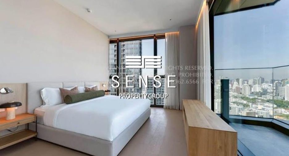 For rent 2 bedrooms condo in Khlong Toei, Bangkok