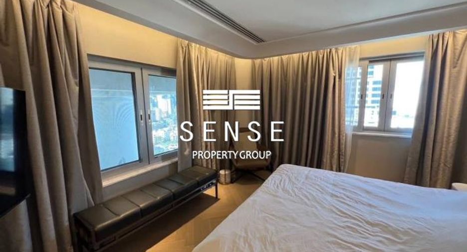 For sale 3 bedrooms condo in Khlong Toei, Bangkok