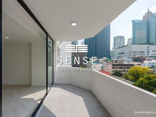 For sale 3 bedrooms condo in Khlong Toei, Bangkok