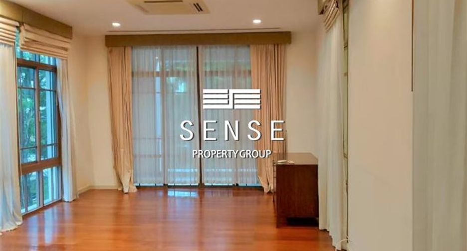 For rent 4 bedrooms house in Pathum Wan, Bangkok