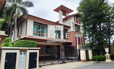 For rent 4 bedrooms house in Pathum Wan, Bangkok