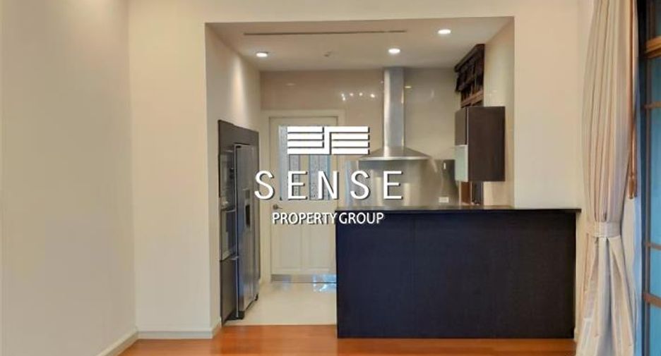 For rent 4 bedrooms house in Pathum Wan, Bangkok