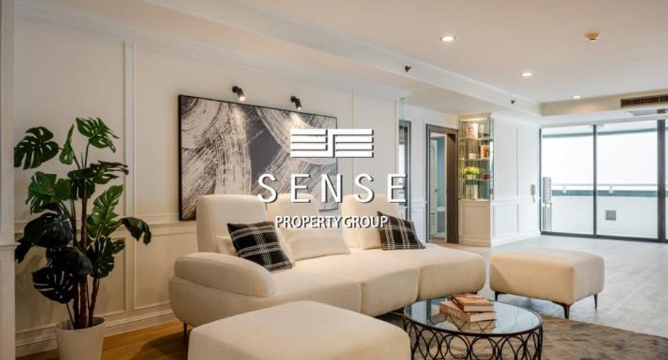 For sale 3 bedrooms condo in Khlong Toei, Bangkok