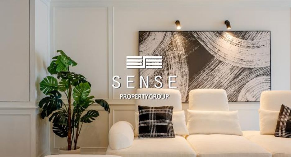 For sale 3 bedrooms condo in Khlong Toei, Bangkok