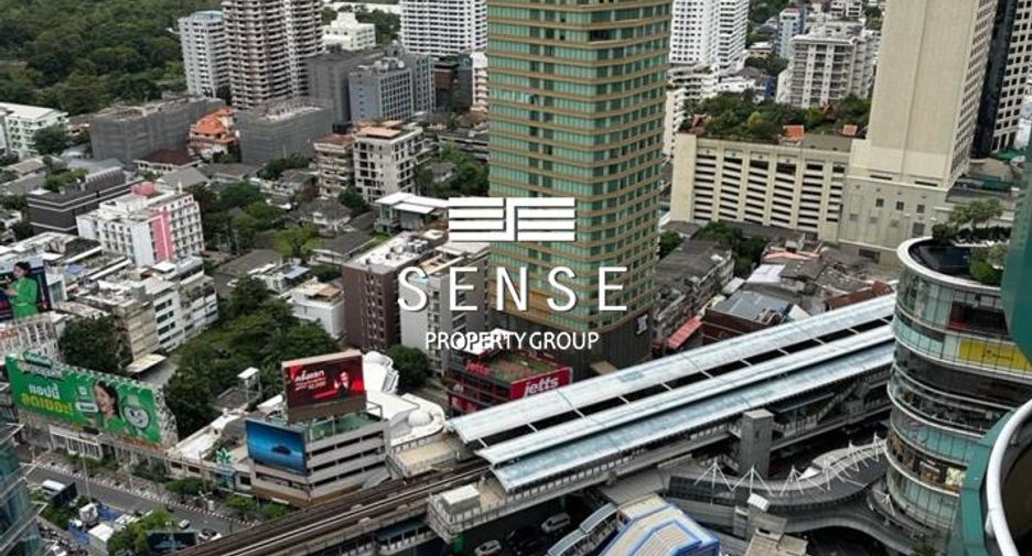 For sale 3 bedrooms condo in Khlong Toei, Bangkok