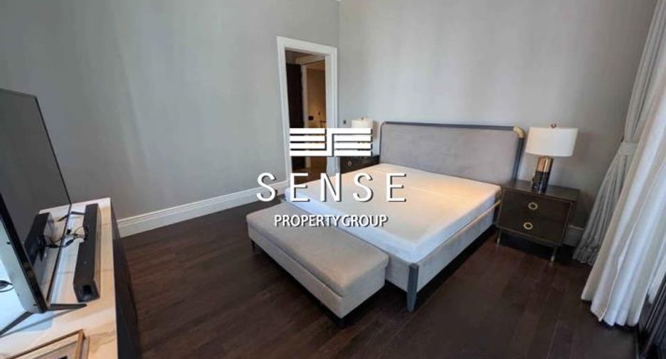For rent 3 bedrooms condo in Pathum Wan, Bangkok