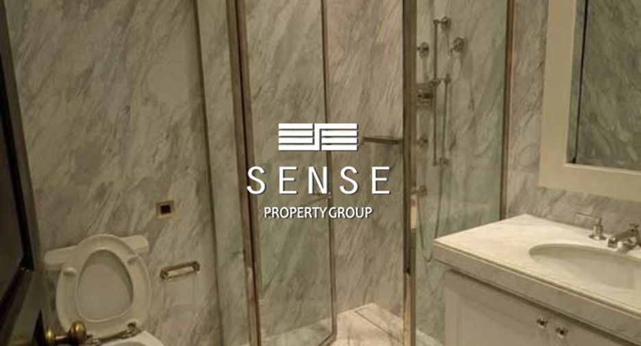 For rent 3 bedrooms condo in Pathum Wan, Bangkok