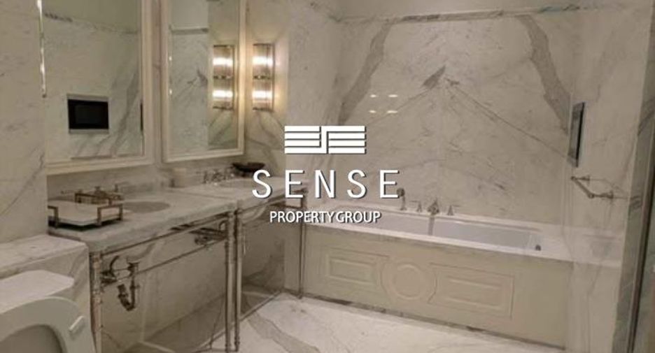 For rent 3 bedrooms condo in Pathum Wan, Bangkok