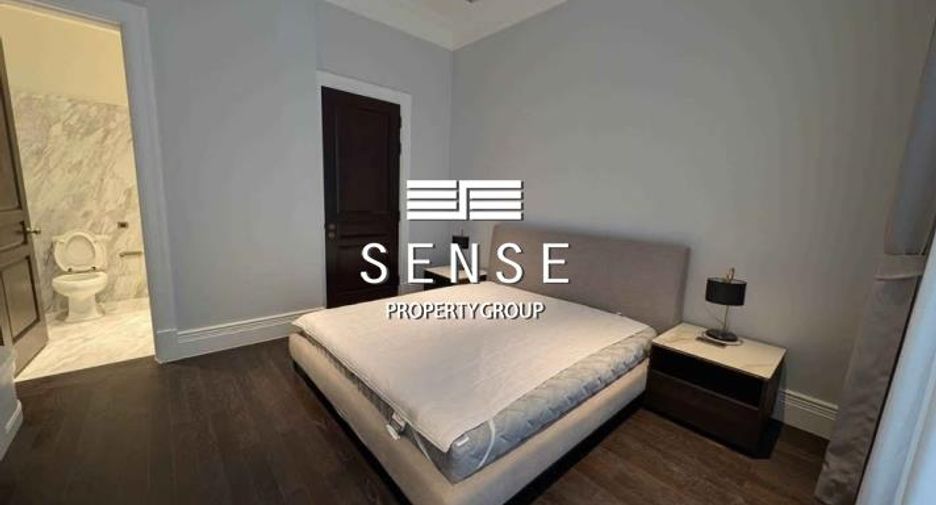 For rent 3 bedrooms condo in Pathum Wan, Bangkok
