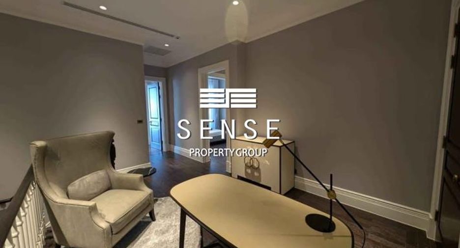 For rent 3 bedrooms condo in Pathum Wan, Bangkok