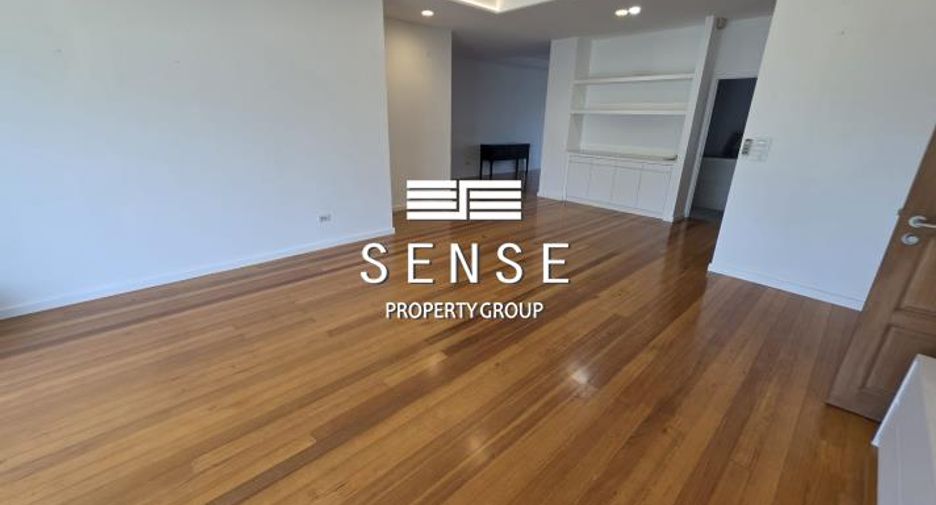 For rent 3 bedrooms condo in Sathon, Bangkok