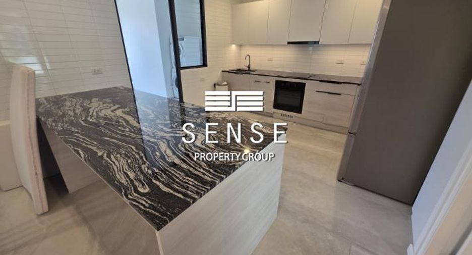 For rent 3 bedrooms condo in Sathon, Bangkok