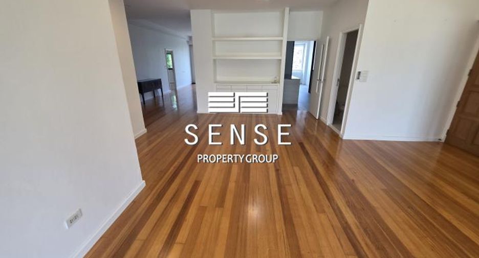 For rent 3 bedrooms condo in Sathon, Bangkok