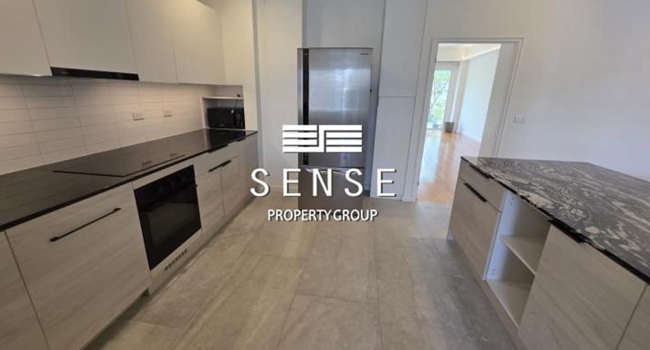 For rent 3 bedrooms condo in Sathon, Bangkok